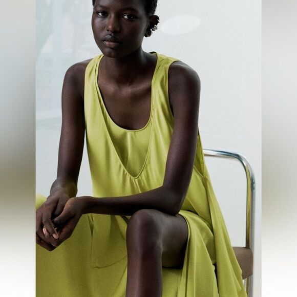 Zara flowy dress with cape limited edition - Picture 6 of 9